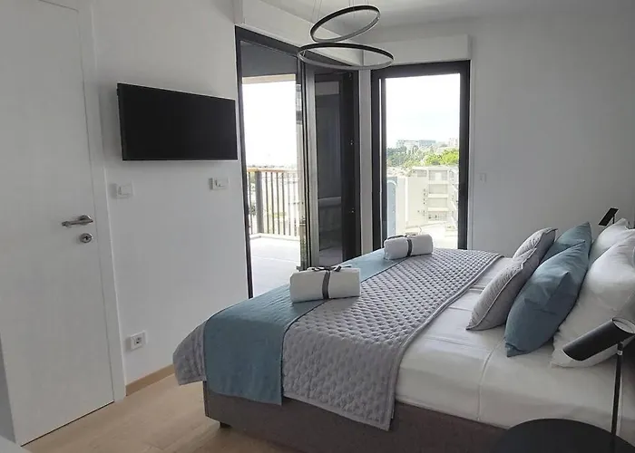 Splendid Beach View Apartment