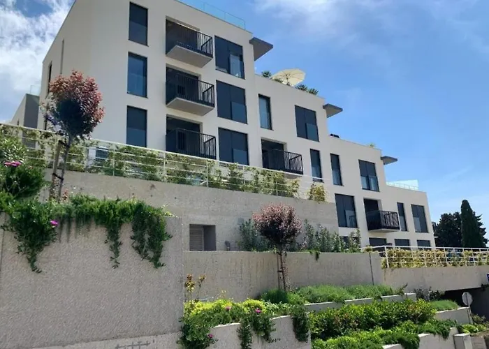 Splendid Beach View Apartment